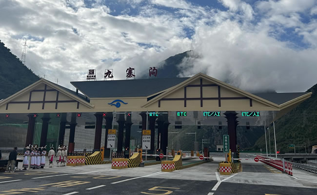 綿陽(yáng)租車(chē)自駕九寨溝的九綿高速通車(chē)了，詳細(xì)的通行攻略來(lái)了，出行必看！